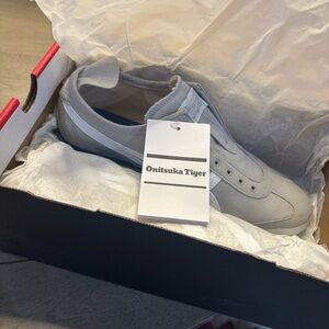 Onitsuka Tiger by Asics Mexico 66 Slip-On in Gray and White